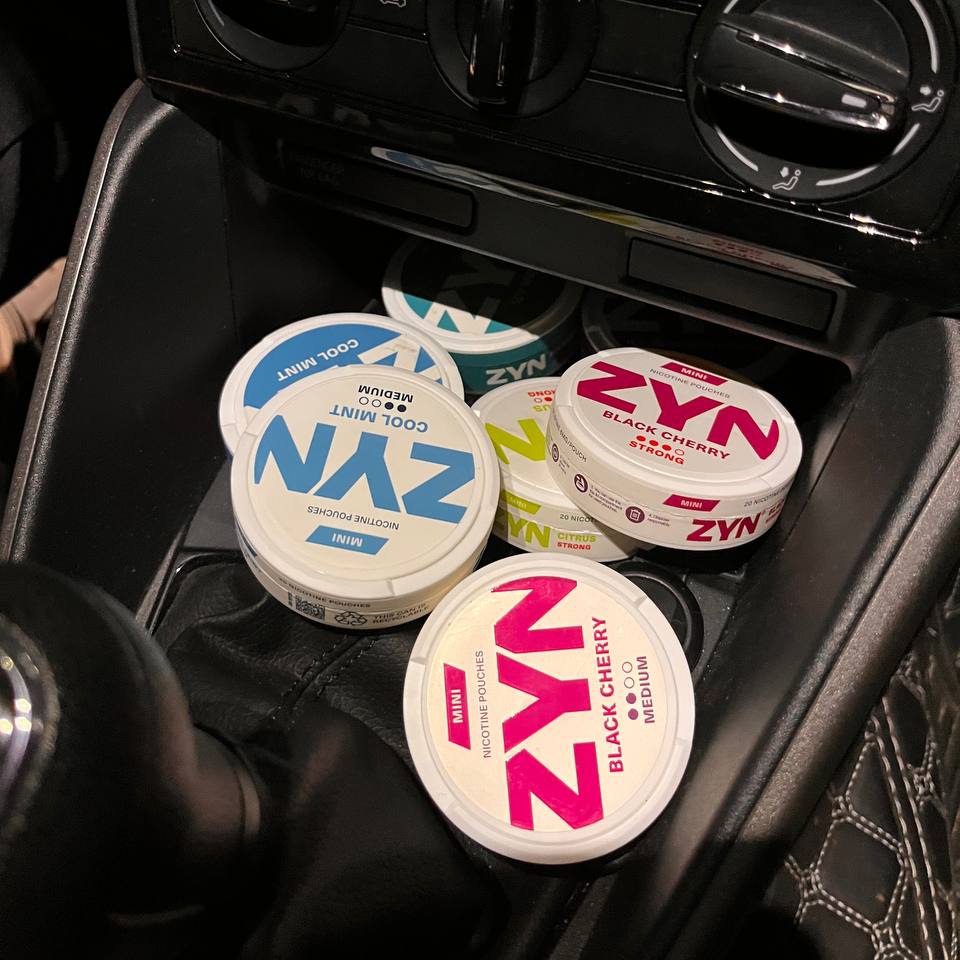 ZYN Black Cherry - MINI | Strong - Image 3